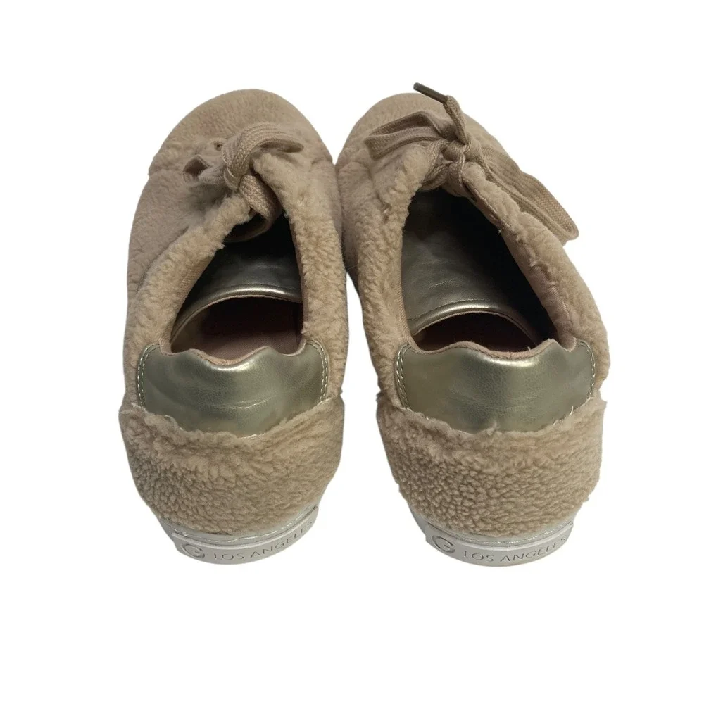 GBG Los Angeles‎ Meeko Women 11 Beige Faux Fur Lace-Up Sneaker Preppy Streetwear